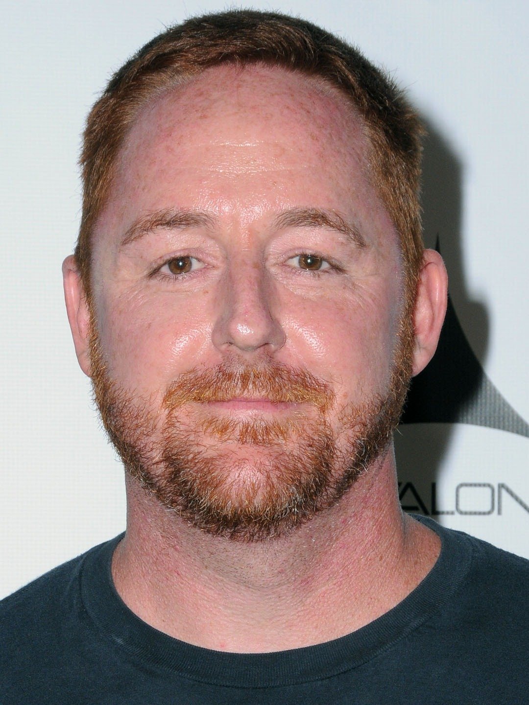 How tall is Scott Grimes?